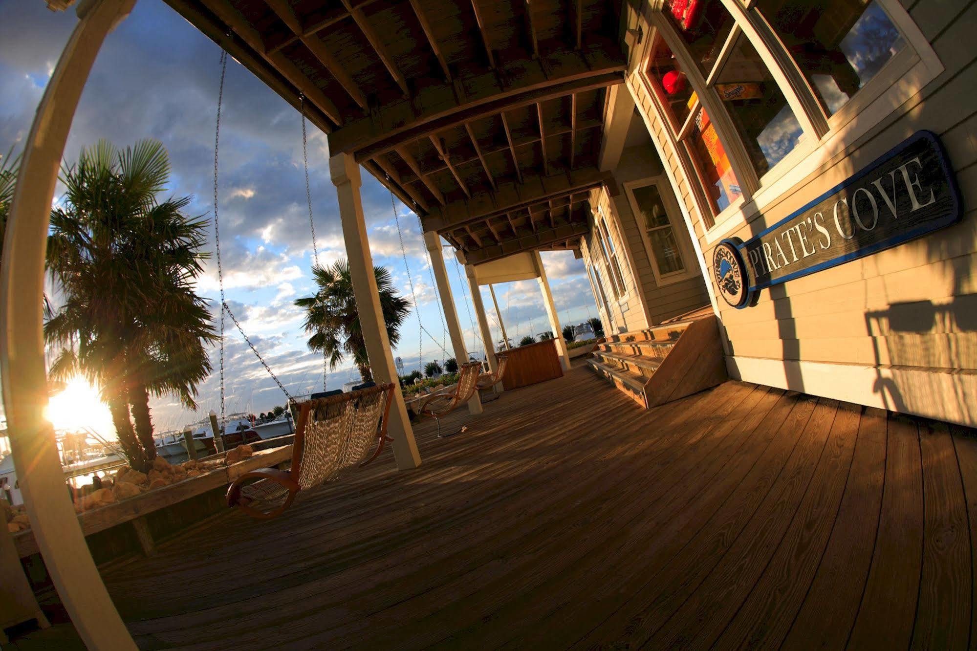 מנטאו Pirate'S Cove Resort Condos מראה חיצוני תמונה